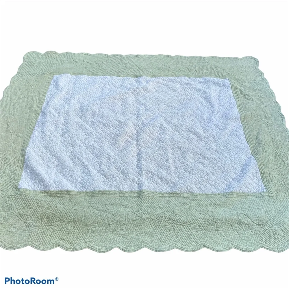 Restoration Hardware King Bedding Quilt Green White Heavyweight Reversible